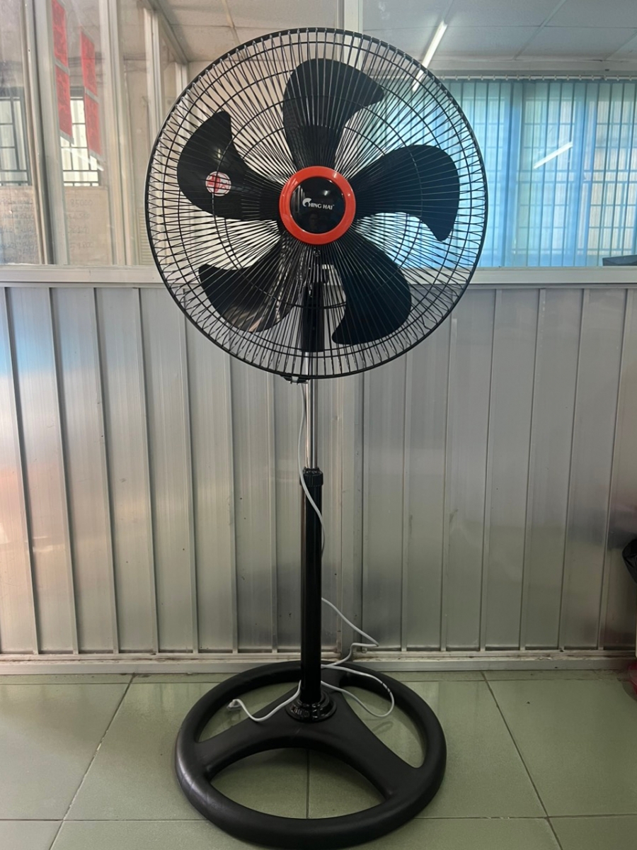 Quạt đứng Ching Hai HS917