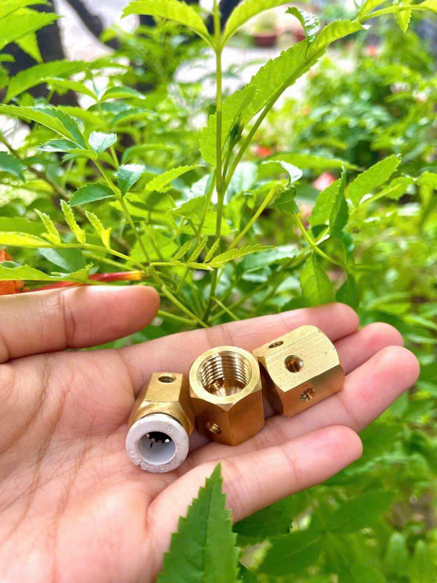 Bít Cuối Phun Sương 8L