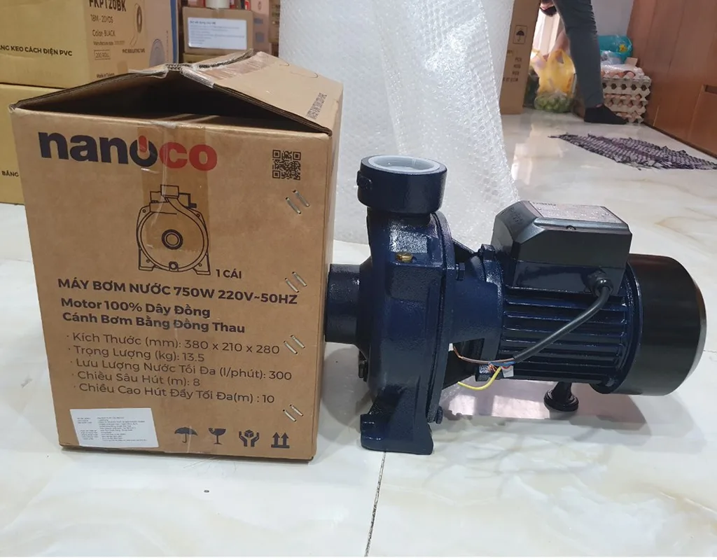 Máy bơm nước ly tâm Nanoco NHF750