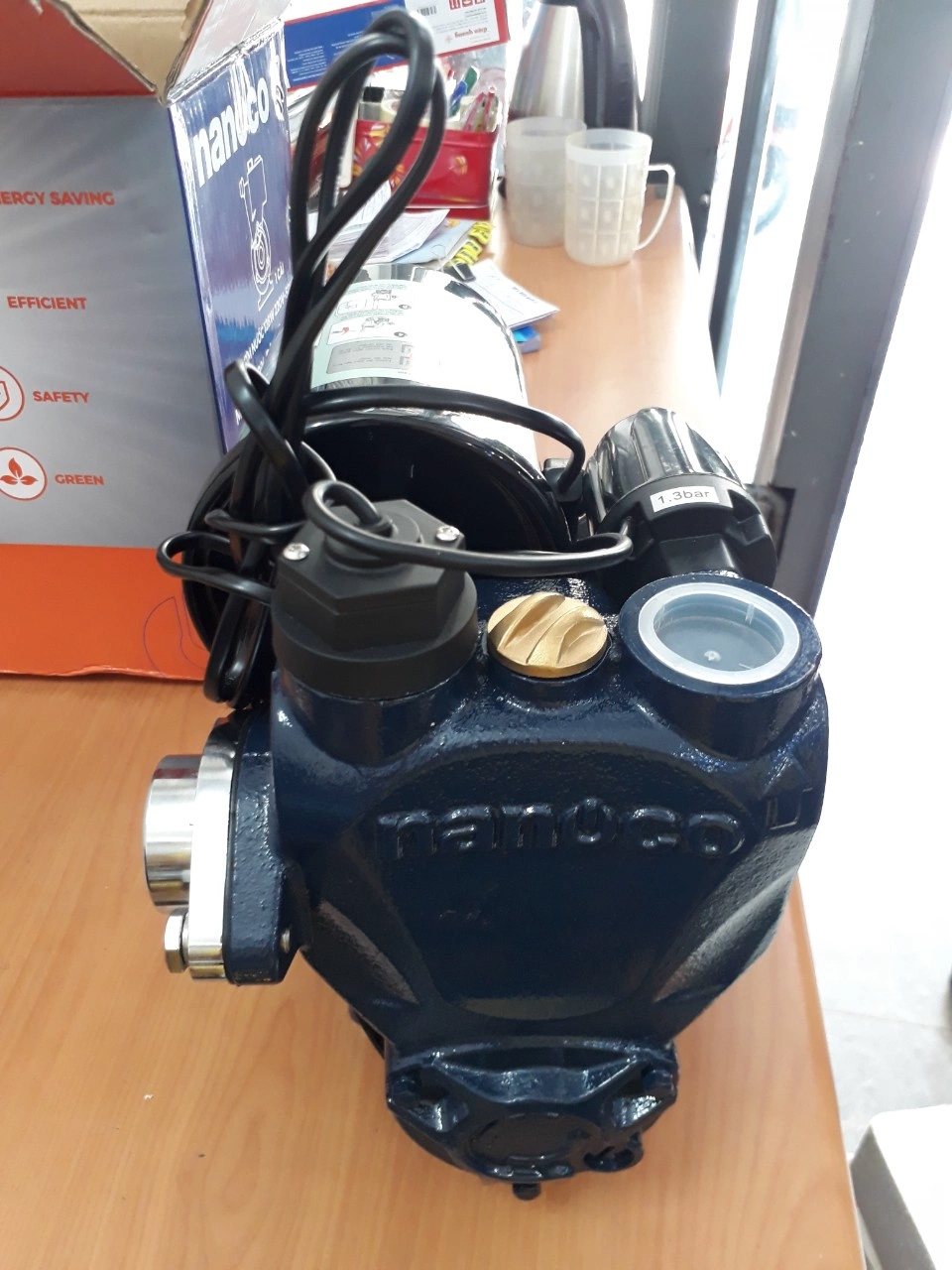 Máy bơm nước nóng tăng áp điện tử Nanoco NSP300-A