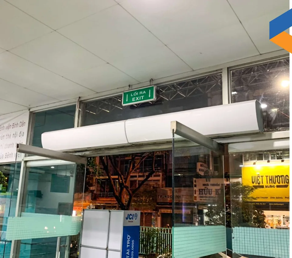 Quạt chắn gió Nafuji FJ3512DY