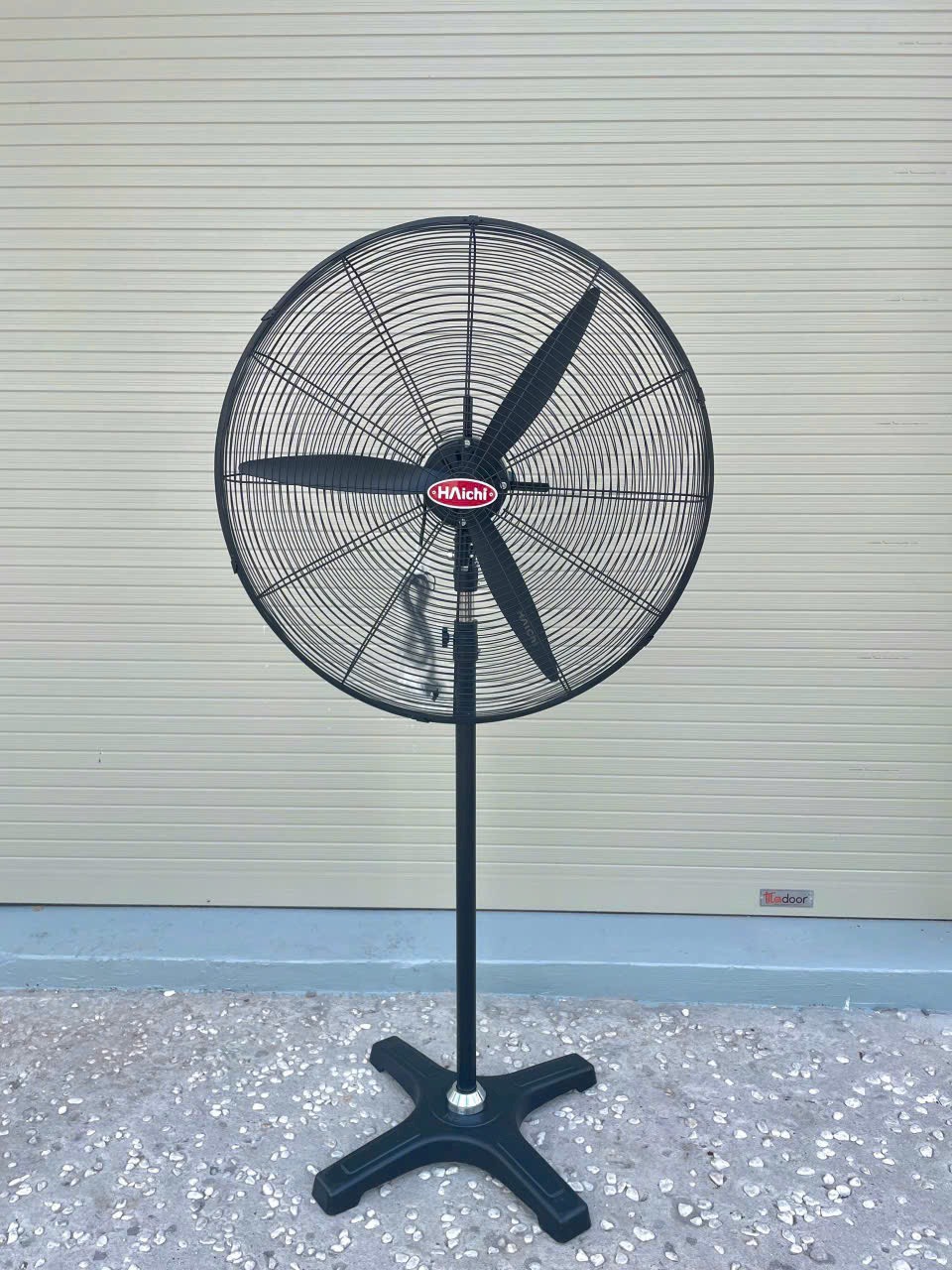 Quạt đứng công nghiệp Haichi HCS600