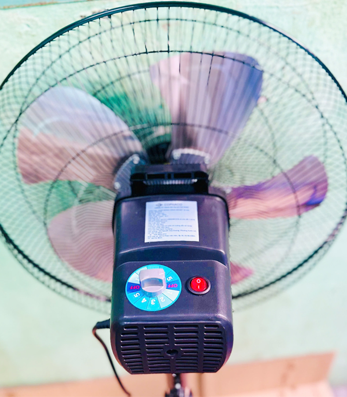 Quạt đứng đa dụng Cophaco STCN18
