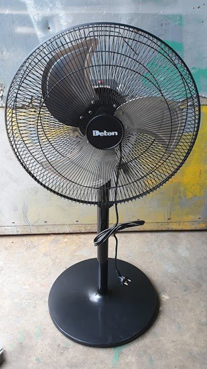 Quạt đứng đa dụng Deton CF-45S