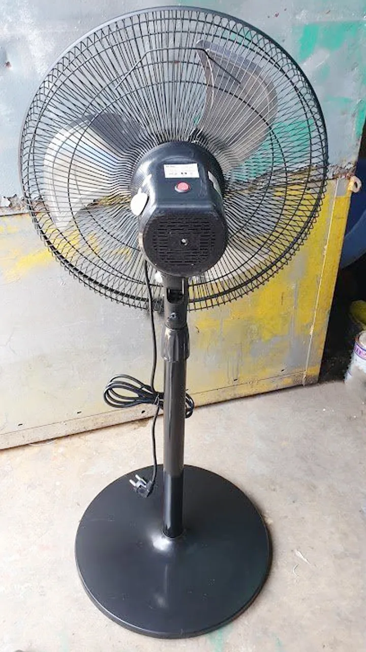 Quạt đứng Deton CFDV-50S lồng xi mạ inox