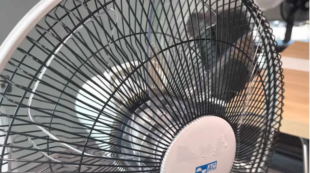 Quạt lửng Inverter AC ALF01D147-W