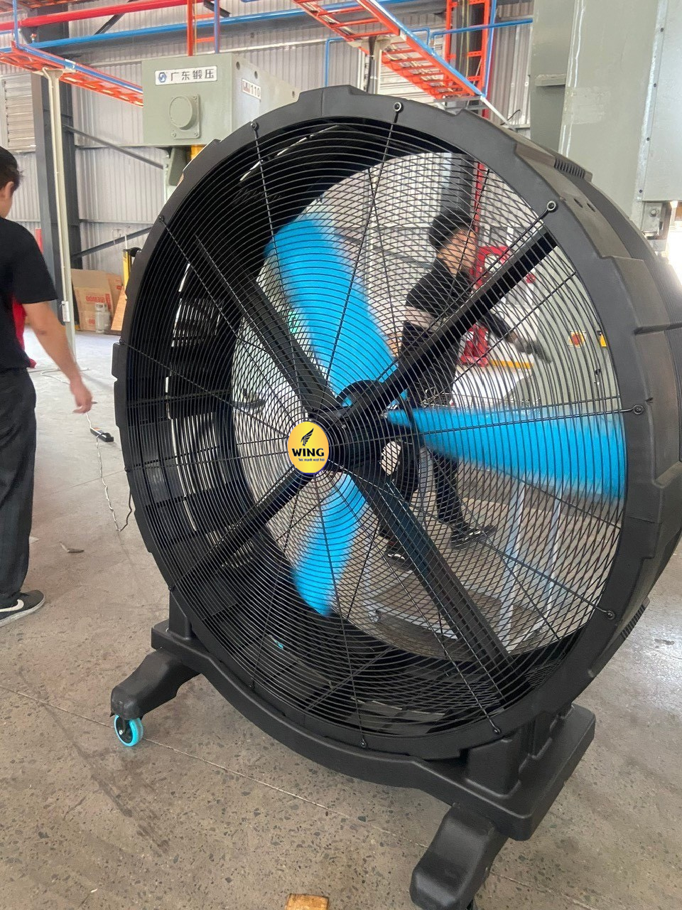 Quạt thổi di động Wing TM-2000 CĐ