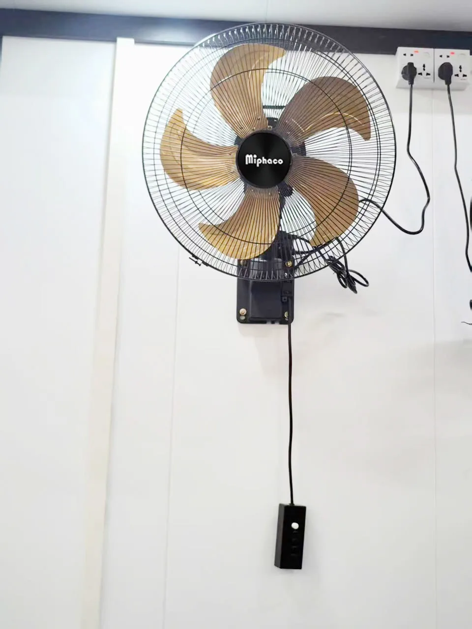 Quạt Treo Bán Công nghiệp Miphaco TF-45P