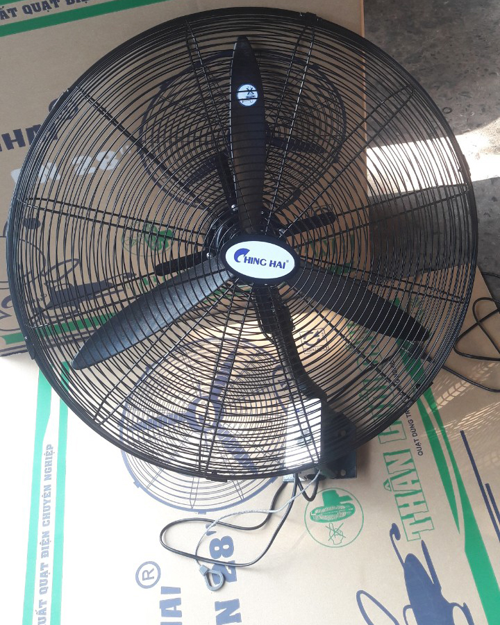 Quạt treo công nghiệp ChingHai W24-3Đ
