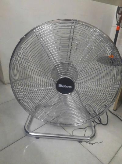 Quạt sàn công nghiệp Deton CF-45G