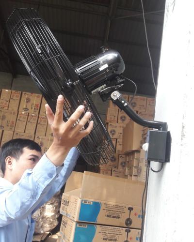 Quạt treo công nghiệp ChingHai W28-3Đ