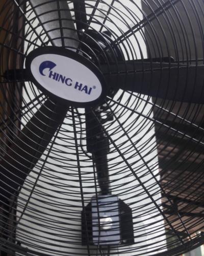 Quạt treo công nghiệp ChingHai W28-3Đ