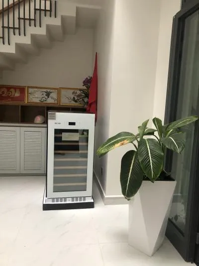 Tủ ướp rượu Kadeka KS106TL/TR