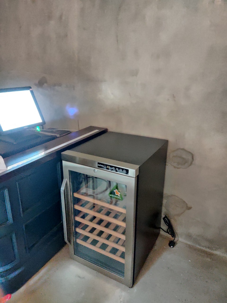Tủ ướp rượu Kadeka KN-39WR
