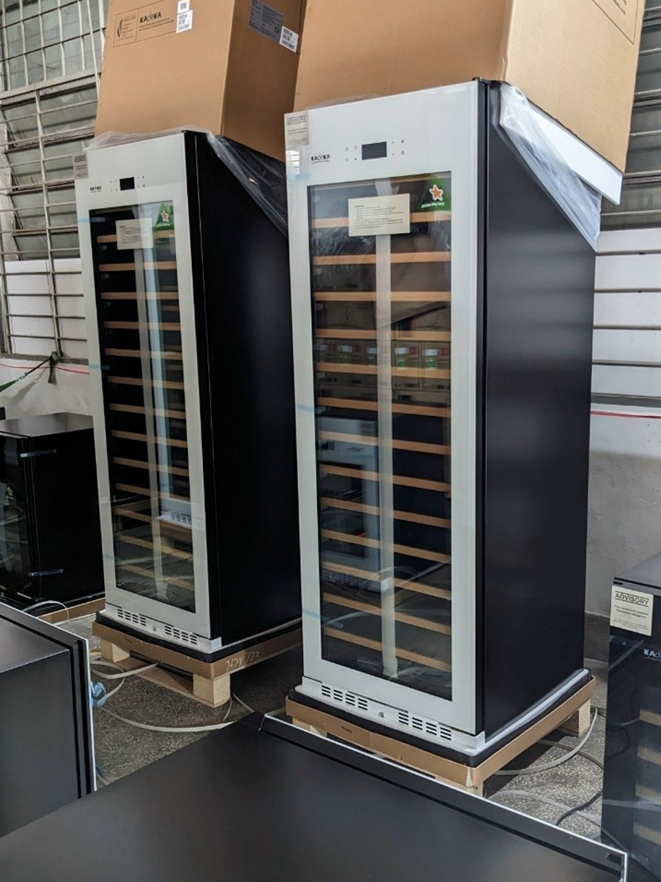 Tủ ướp rượu Kadeka KS106TL/TR