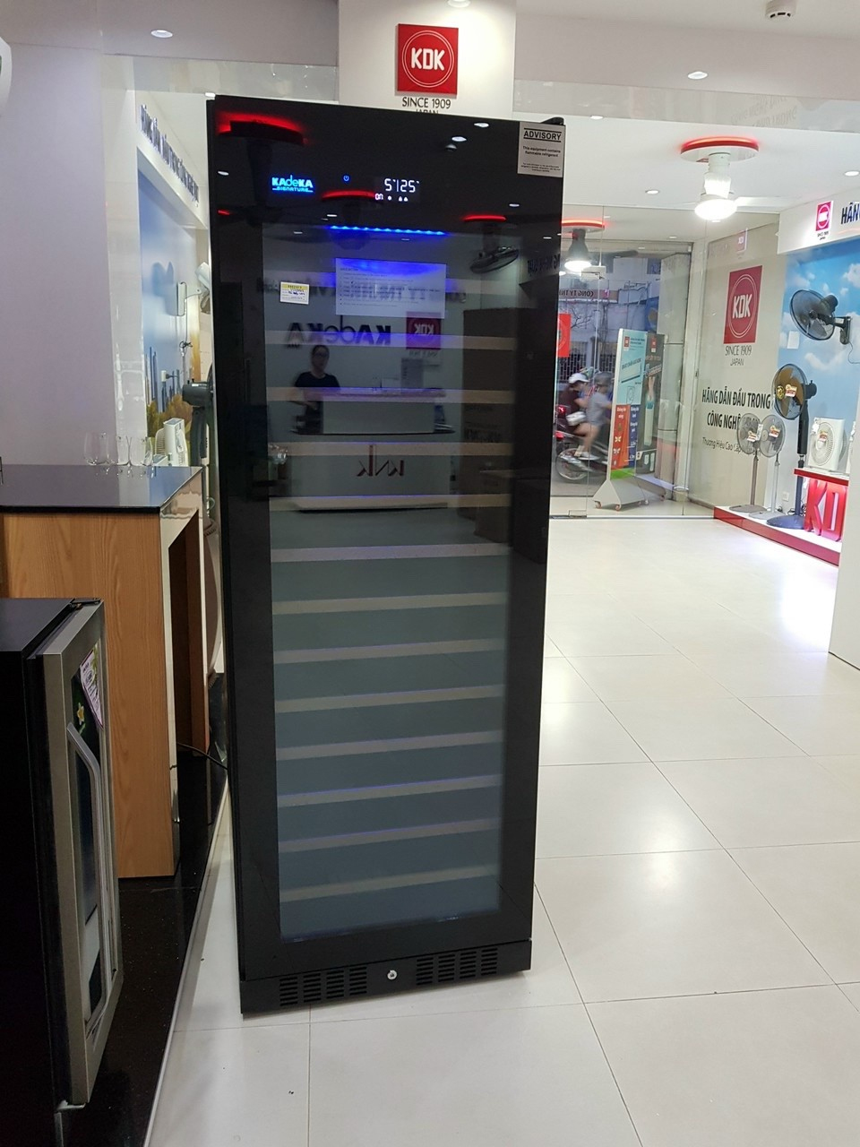 Tủ ướp rượu Kadeka KS194TL/TR