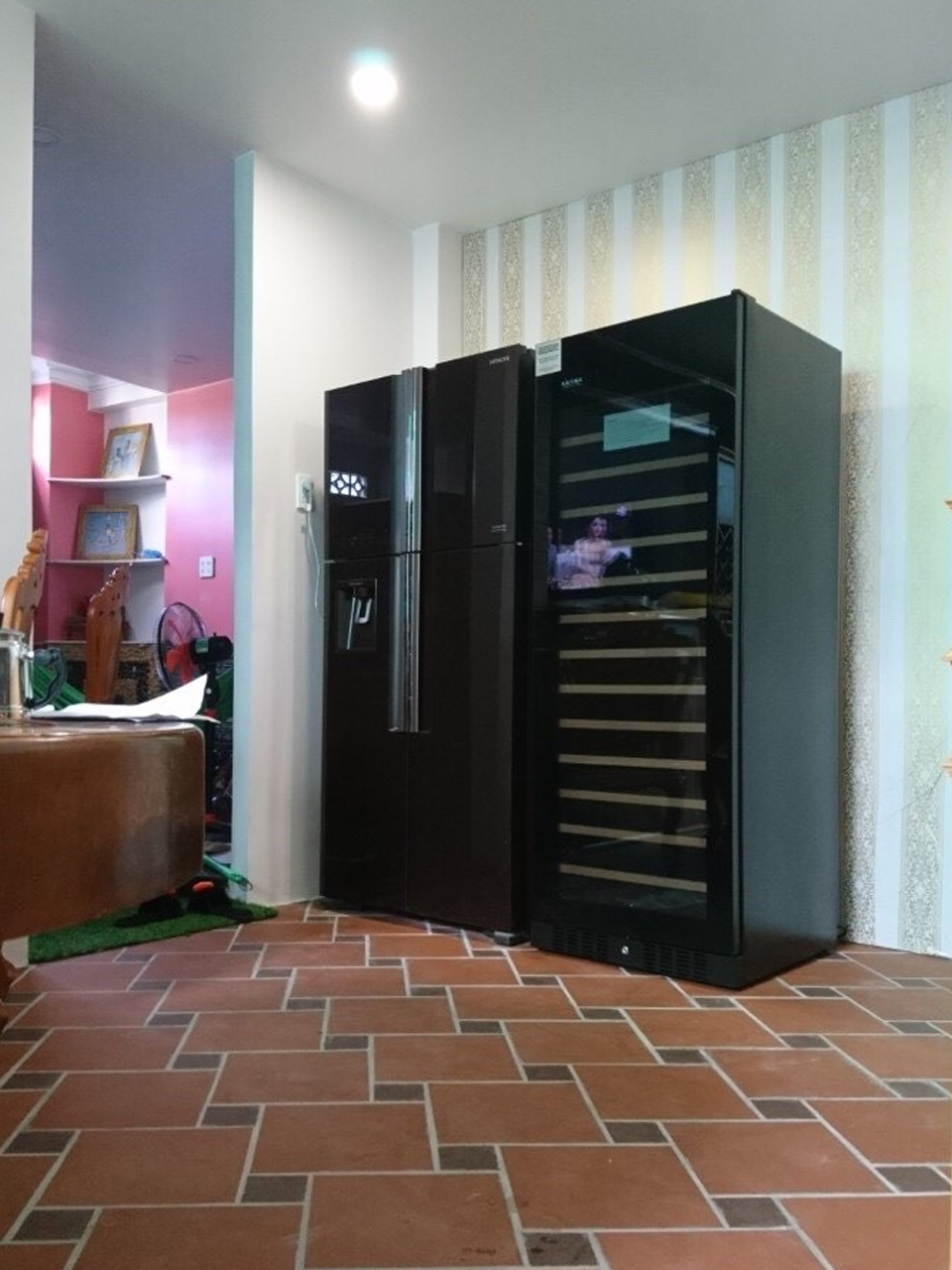 Tủ ướp rượu Kadeka KS194TL/TR