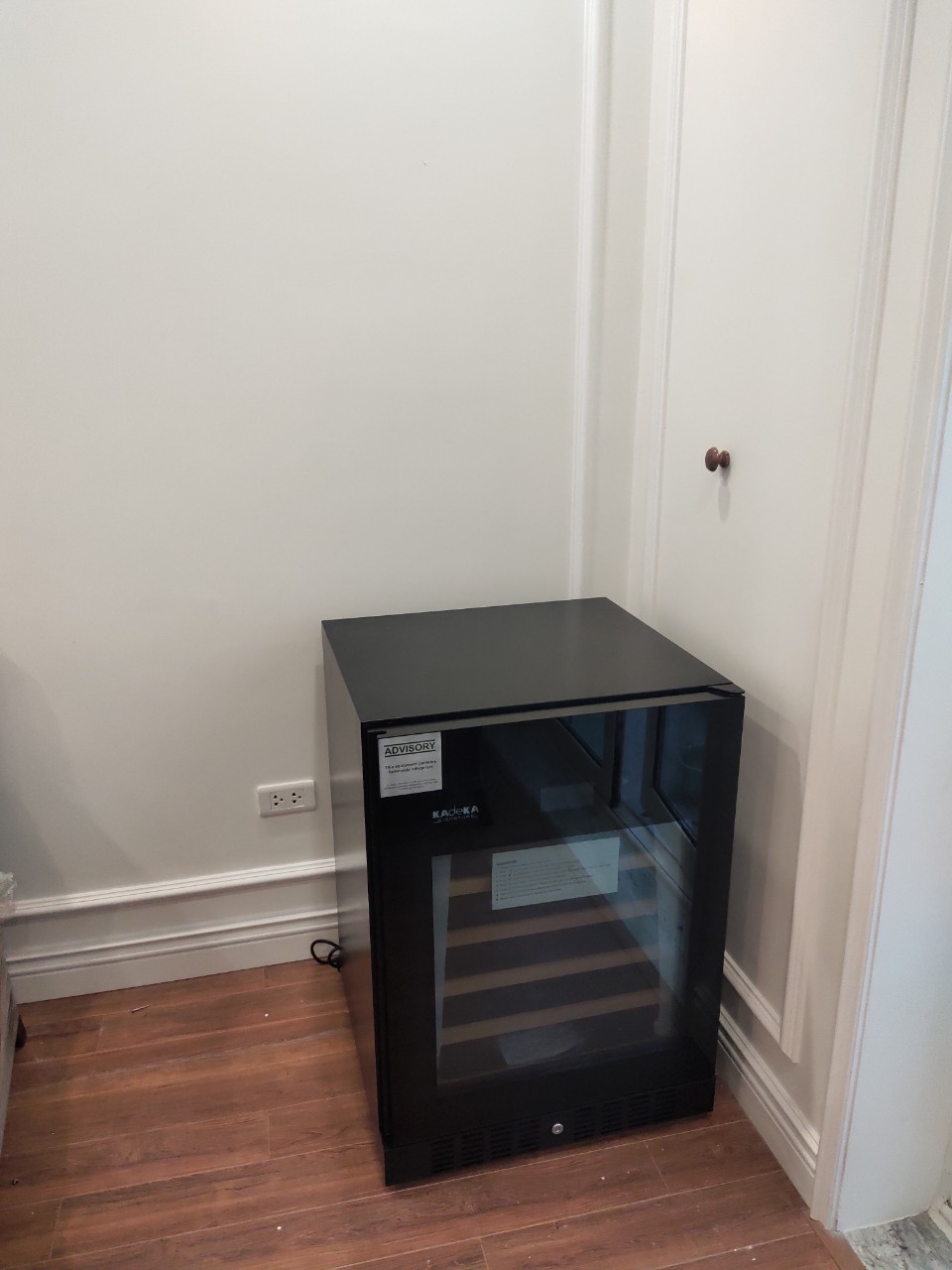 Tủ ướp rượu Kadeka KS54TL/TR