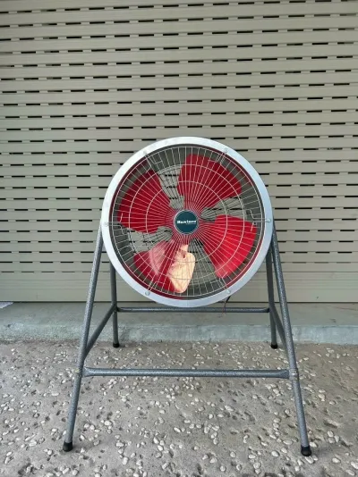 Quạt thổi Ha.winco DFG 35SM (Có chân)